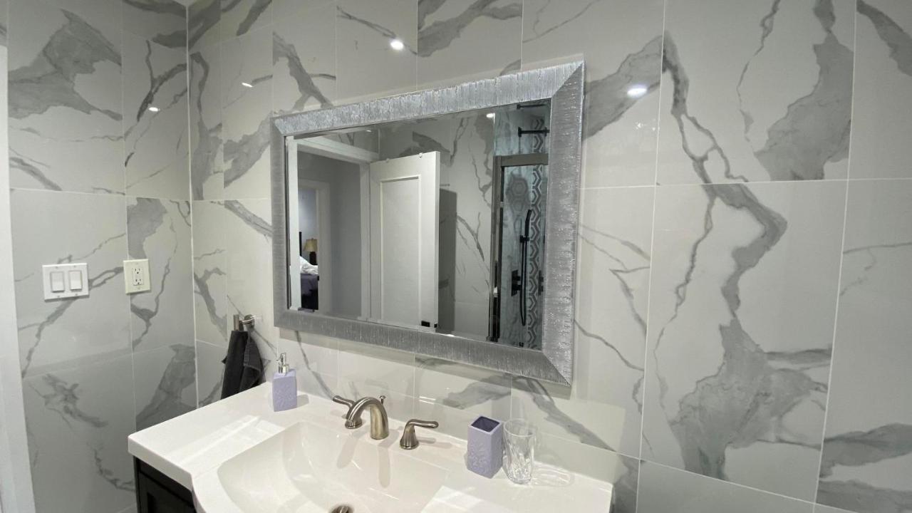 Spectacular 3 Bedroom 2 Wr House - Close To Airport Toronto Luaran gambar