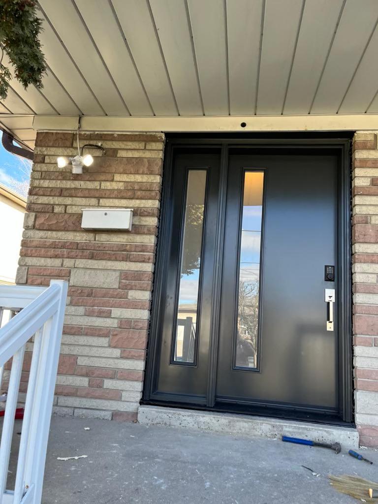 Spectacular 3 Bedroom 2 Wr House - Close To Airport Toronto Luaran gambar
